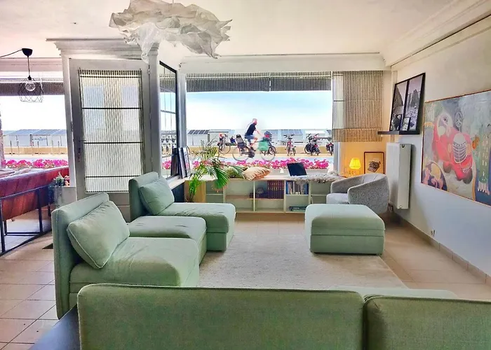 Seaview Eclectic דירה